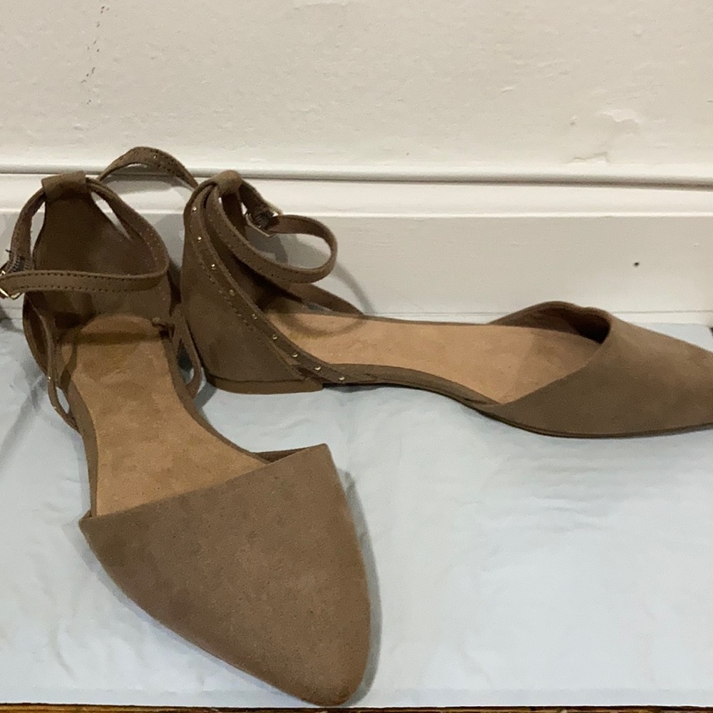Old navy sandals, size 9, dark tan